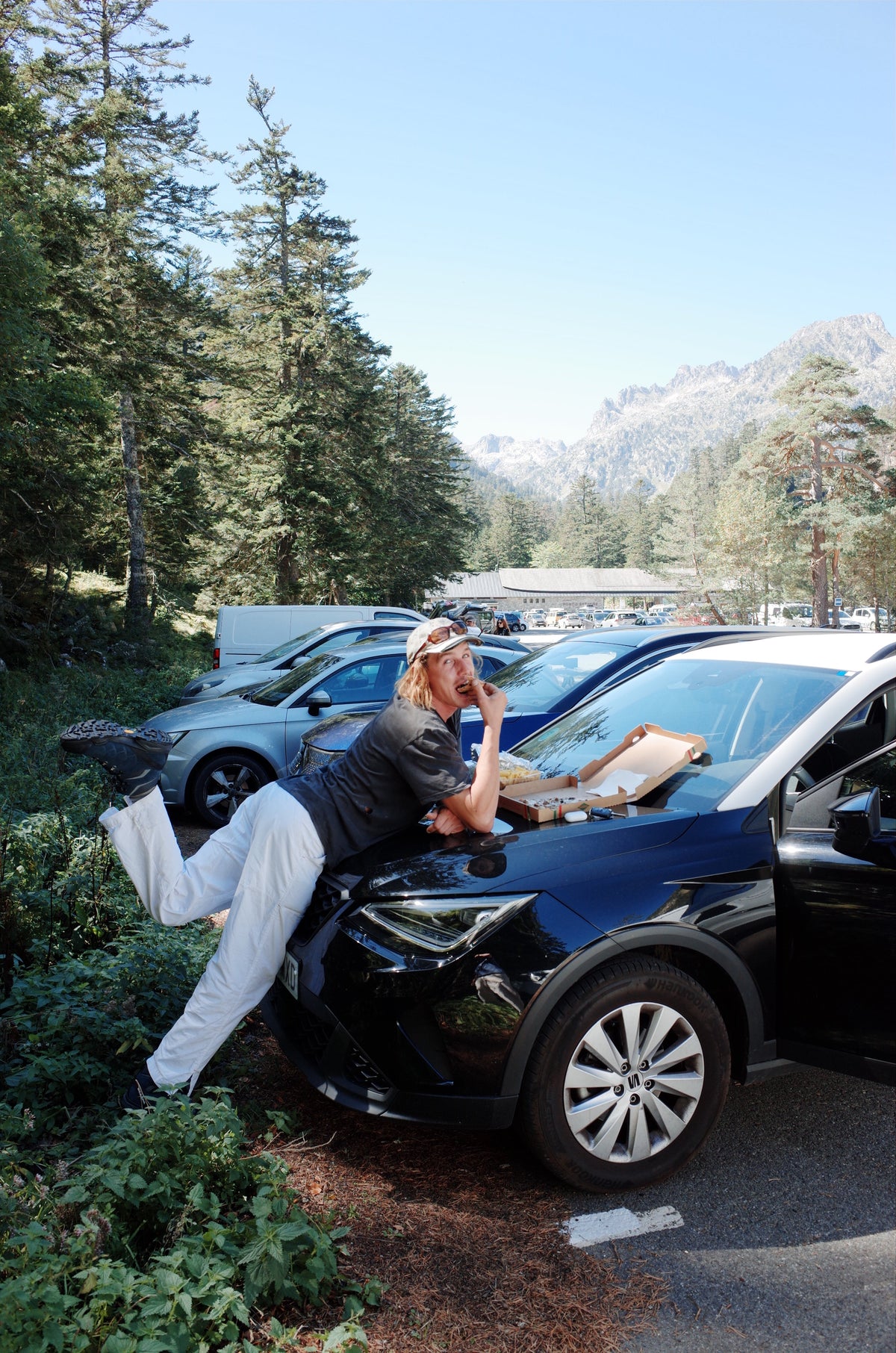 TRIP: The Pyrenees with Oscar and Fisha